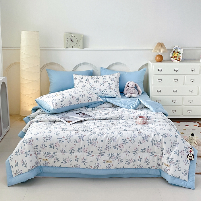 91家纺网 家纺一手货源 找家纺 宜家坊 2025新款全棉夏被碎花卡通小清新简约纯棉夏凉被夏被四件套三件套 叶情并茂