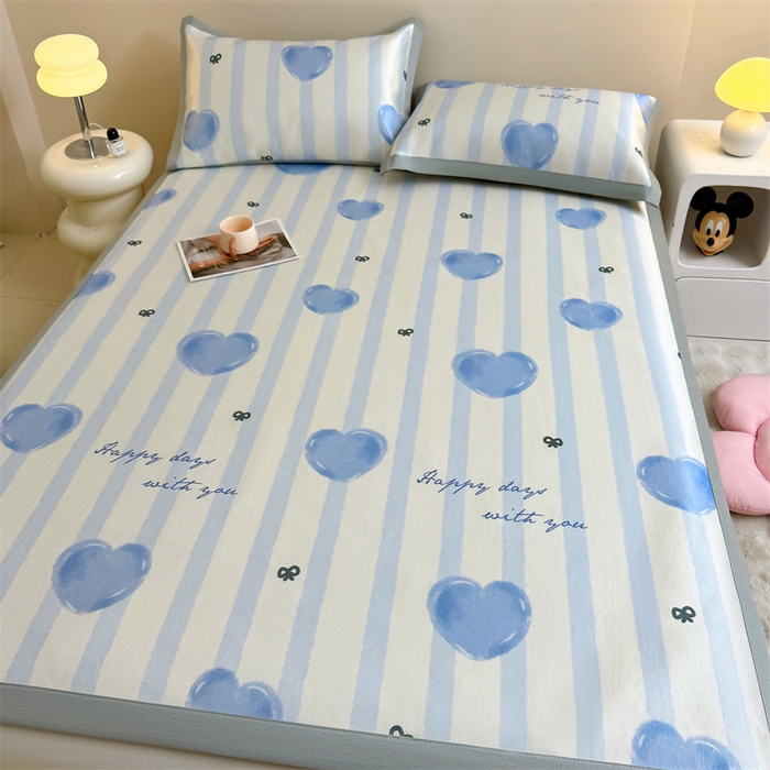 91家纺网 家纺一手货源 找家纺 雯豆2025夏季新品冰藤印花凉席三件套平铺绑带款冰丝凉席三件套 冰藤席-绑带款-心心相印