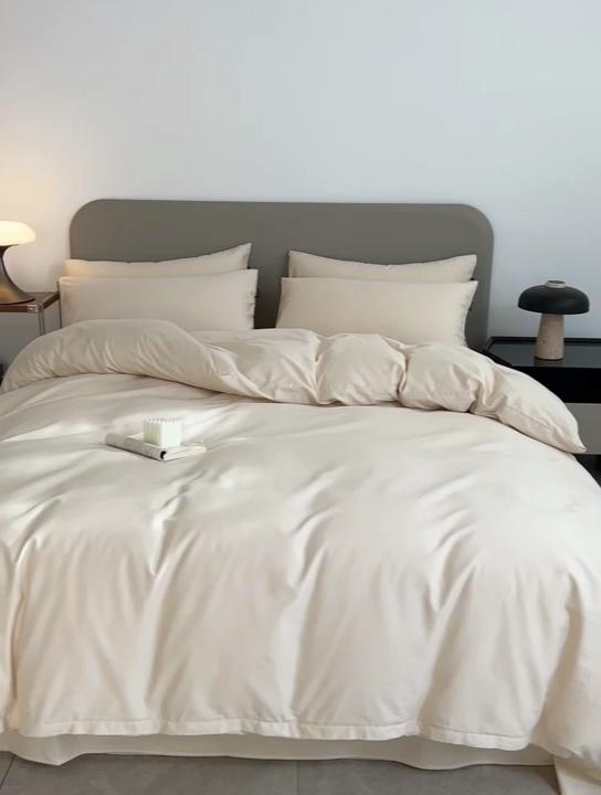 91家纺网 家纺一手货源 找家纺 2025年纯色双拼60支纯棉被套 奶白