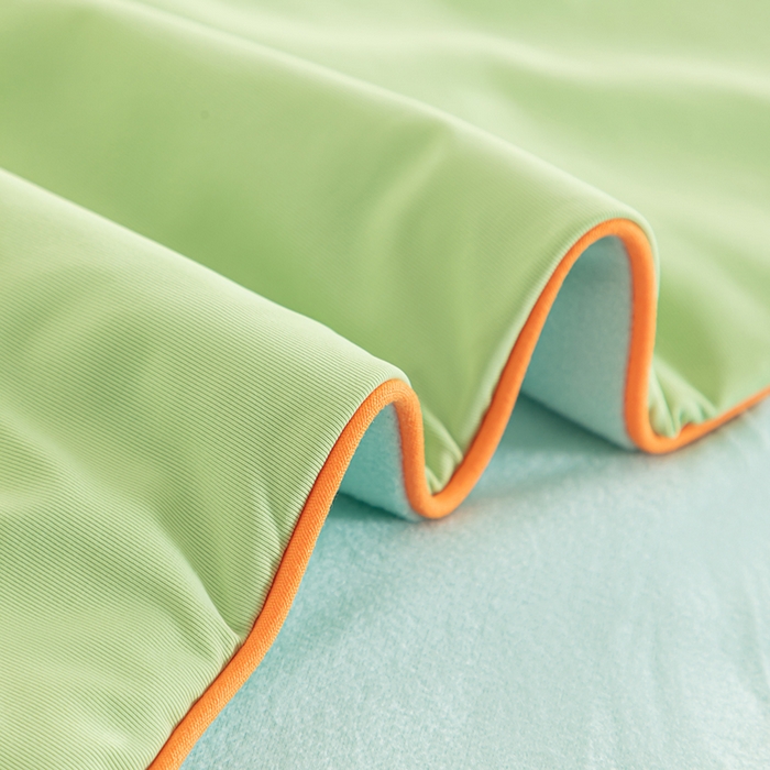 91家纺网 家纺一手货源 找家纺 吾诺 2025 锦氨凉感夏被双感被大豆夏被子被芯凉感丝夏被瓜瓜被 果绿-浅绿