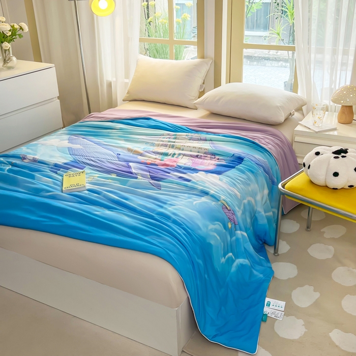 91家纺网 家纺一手货源 找家纺 大世界被王 2025年新款大版印花卡通凉感丝夏被 海底萌宠-兰