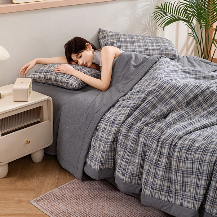 91家纺网 家纺一手货源 找家纺 吾诺 2025 全棉色织水洗棉夏被大豆夏被四件套被子被芯空调被夏凉被 细灰格