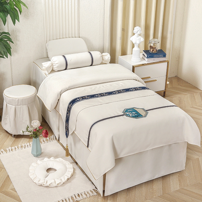 91家纺网 家纺一手货源 找家纺 芙怡 2025春夏新款8023款棉麻绒贴花美 容床罩-花漾系列 花漾-白