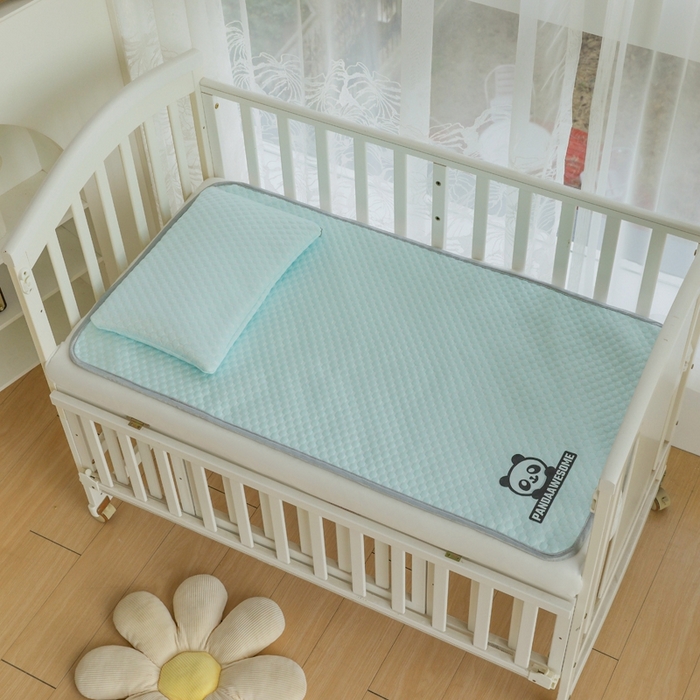 91家纺网 家纺一手货源 找家纺 宅部落 2025新款凉感豆豆儿童卡通凉席 酷熊-淡蓝