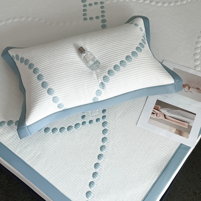 91家纺网 家纺一手货源 找家纺 慕尚家纺 2025新款泡泡大PE提花软席 小圆点 白蓝