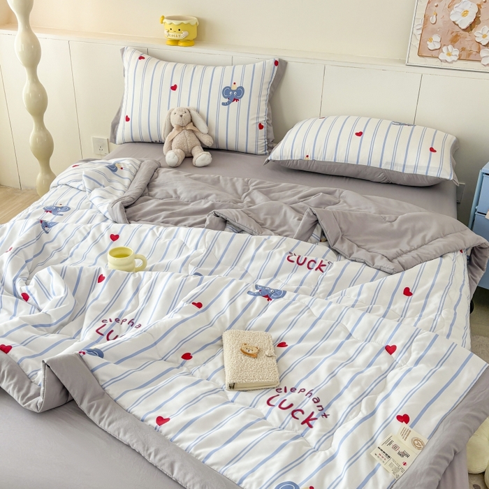 91家纺网 家纺一手货源 找家纺 梦舒羽2025新款小清新系列水洗棉夏被 爱心小象