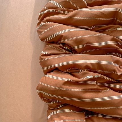 91家纺网 家纺一手货源 找家纺 （总）仟网汇 2025新款有氧针织棉双层纱系列四件套-床拍