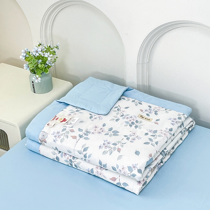 91家纺网 家纺一手货源 找家纺 宜家坊 2025新款全棉夏被碎花卡通小清新简约纯棉夏凉被夏被四件套三件套 叶情并茂