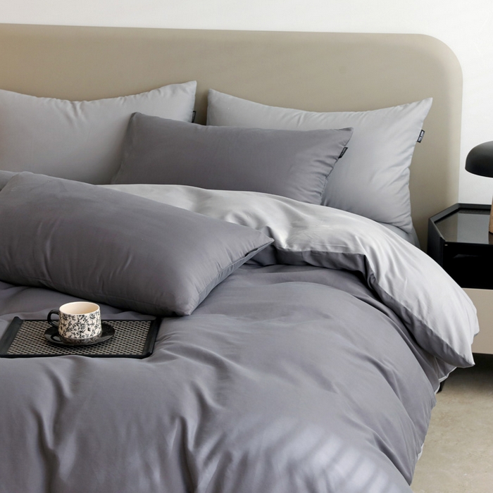 91家纺网 家纺一手货源 找家纺 2025年纯色双拼60支纯棉被套 深灰+浅灰