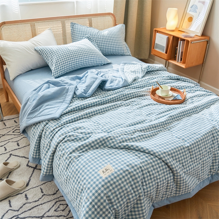 91家纺网 家纺一手货源 找家纺 2025新款A类纯棉水洗棉色织棉花夏被四件套全棉空调被夏凉被 蓝小格