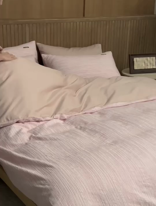 91家纺网 家纺一手货源 找家纺 安莱生活 2025 全棉立体色织提花四件套 摩卡粉