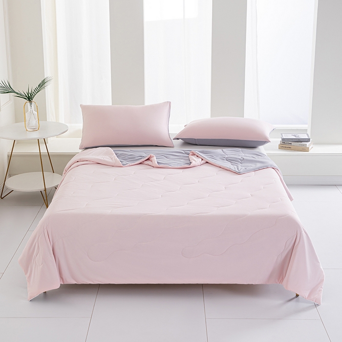 91家纺网 家纺一手货源 找家纺 吾诺 2025 锦氨凉感夏被双感被大豆夏被子被芯凉感丝夏被瓜瓜被 浅粉-浅灰