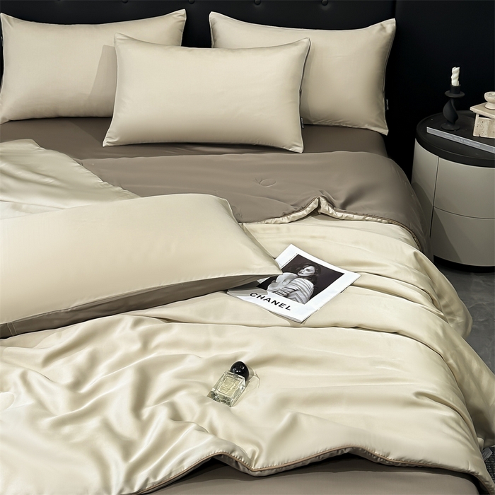 91家纺网 家纺一手货源 找家纺 金鹰 2025新款A类莱赛尔50天丝拼色空调被大豆夏被四件套 香槟金