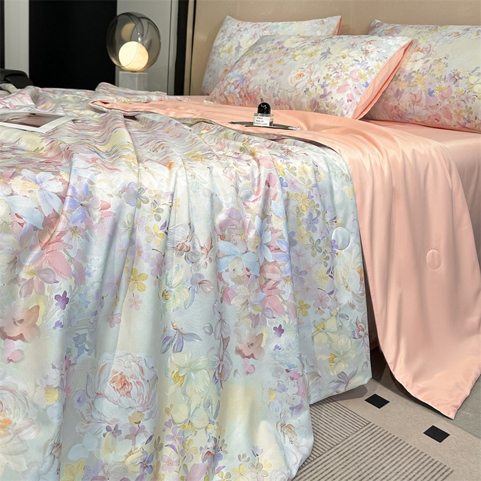 91家纺网 家纺一手货源 找家纺 笙意家纺  2025新款水洗真丝数码印花暗盒款夏被 浮翠流梦