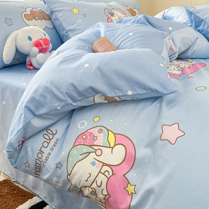 91家纺网 家纺一手货源 找家纺 博雅 2025新款三丽鸥卡通全棉印花小版四件套 彩色星星玉桂狗