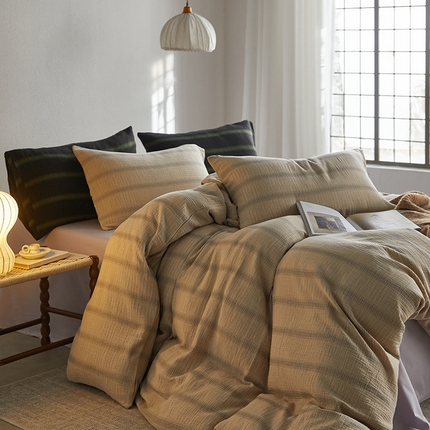 91家纺网 家纺一手货源 找家纺 山舍家居 2025新款全棉色织三层纱彩纱段染四件套-一指流光-风格二 一指流光-紫