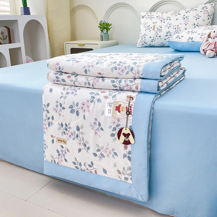 91家纺网 家纺一手货源 找家纺 宜家坊 2025新款全棉夏被碎花卡通小清新简约纯棉夏凉被夏被四件套三件套 叶情并茂