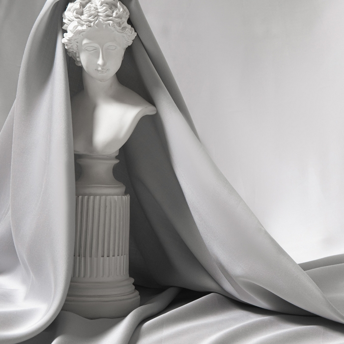 91家纺网 家纺一手货源 找家纺 涵宸 2025新款天丝-天丝棉-纯色单床单-场景2 时尚灰