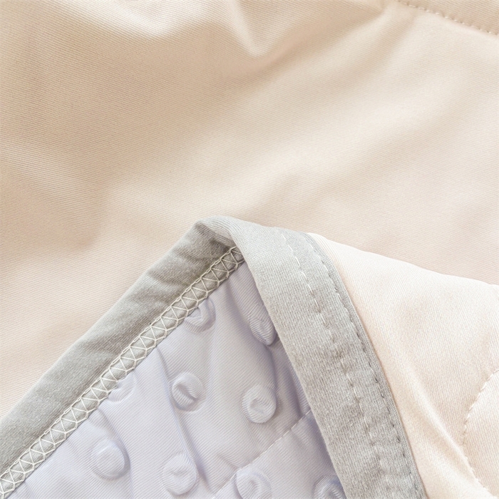 91家纺网 家纺一手货源 找家纺 雯豆2025夏季新品冰丝碳光凉席+凉感丝印花夏被四件套卡通小清新绑带席子四件套 冰丝夏被四件套-咖啡小熊