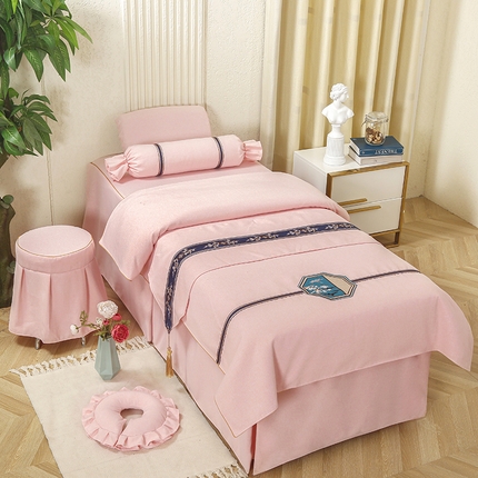 91家纺网 家纺一手货源 找家纺 芙怡 2025春夏新款8023款棉麻绒贴花美 容床罩-花漾系列 花漾-粉