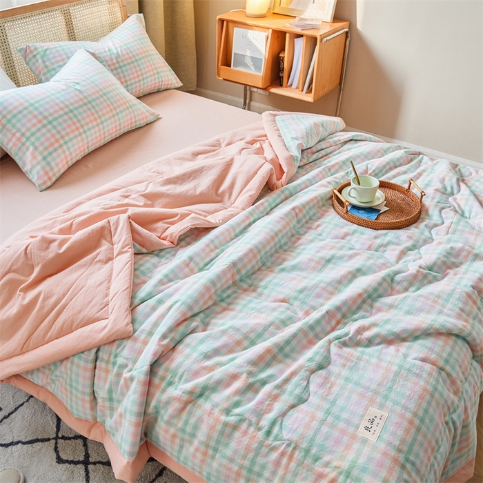 91家纺网 家纺一手货源 找家纺 2025新款A类纯棉水洗棉色织棉花夏被四件套全棉空调被夏凉被 冰激凌格