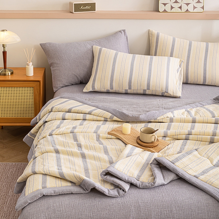 91家纺网 家纺一手货源 找家纺 吾诺 2025 全棉色织泡泡棉双层纱夏被大豆夏被全棉夏被四件套被子被芯 黄粉条