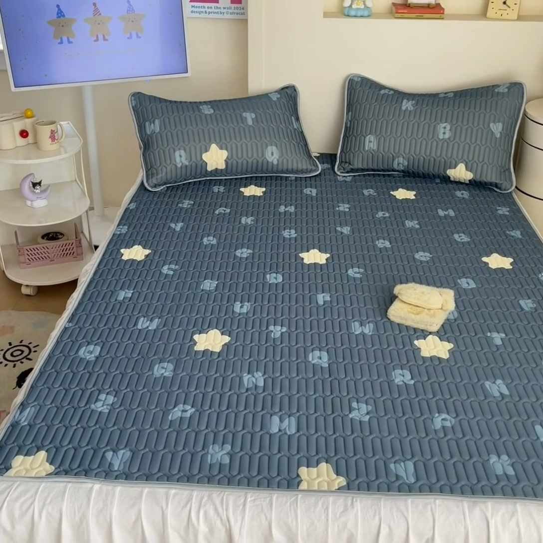 91家纺网 家纺一手货源 找家纺 川悦生活 2025新款小阪凉感丝印花凉席 星星睡了