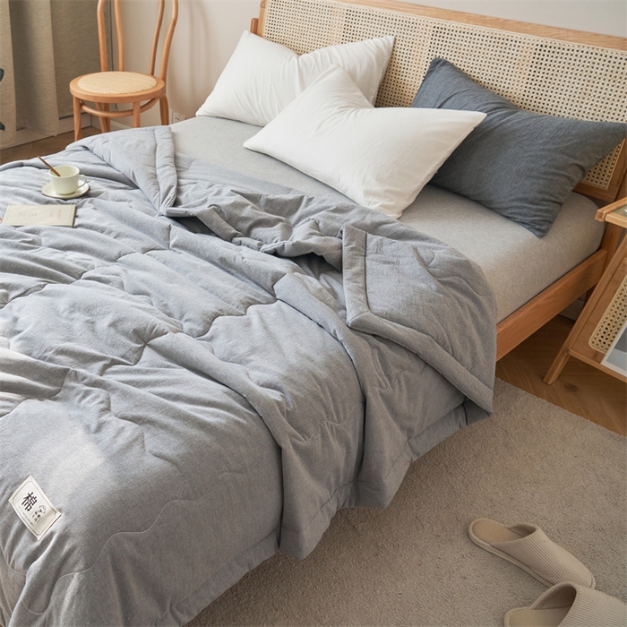 91家纺网 家纺一手货源 找家纺 金鹰 2025新款A类纯棉水洗棉色织棉花夏被全棉空调被夏凉被 浅银灰