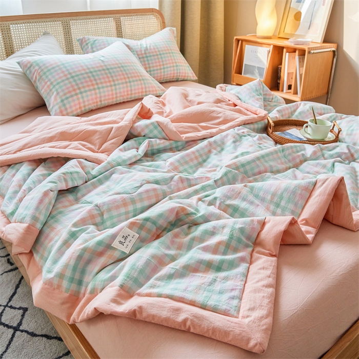 91家纺网 家纺一手货源 找家纺 2025新款A类纯棉水洗棉色织棉花夏被四件套全棉空调被夏凉被 冰激凌格