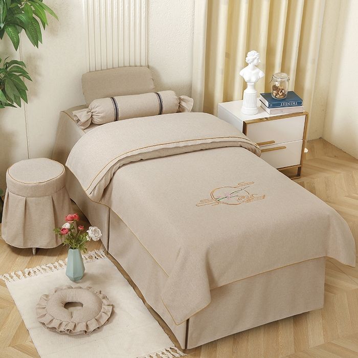 91家纺网 家纺一手货源 找家纺 芙怡 2025春夏新款8023款棉麻绒美 容床罩-花颜系列 花颜-米黄