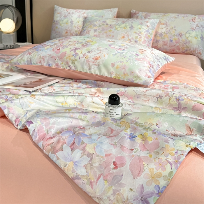 91家纺网 家纺一手货源 找家纺 笙意家纺  2025新款水洗真丝数码印花暗盒款夏被 浮翠流梦