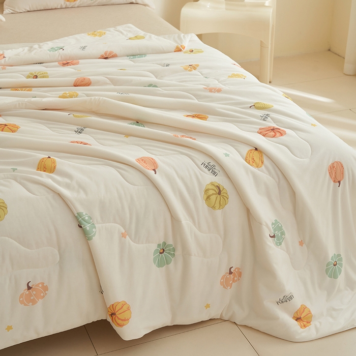 91家纺网 家纺一手货源 找家纺 畅销被业 2025新款凉感丝卡通系列印花夏被 小南瓜