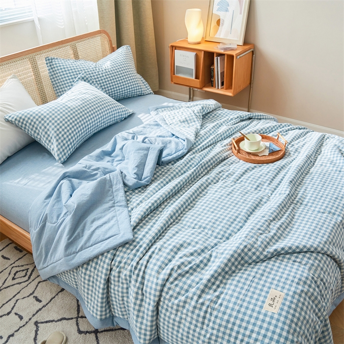 91家纺网 家纺一手货源 找家纺 2025新款A类纯棉水洗棉色织棉花夏被四件套全棉空调被夏凉被 蓝小格