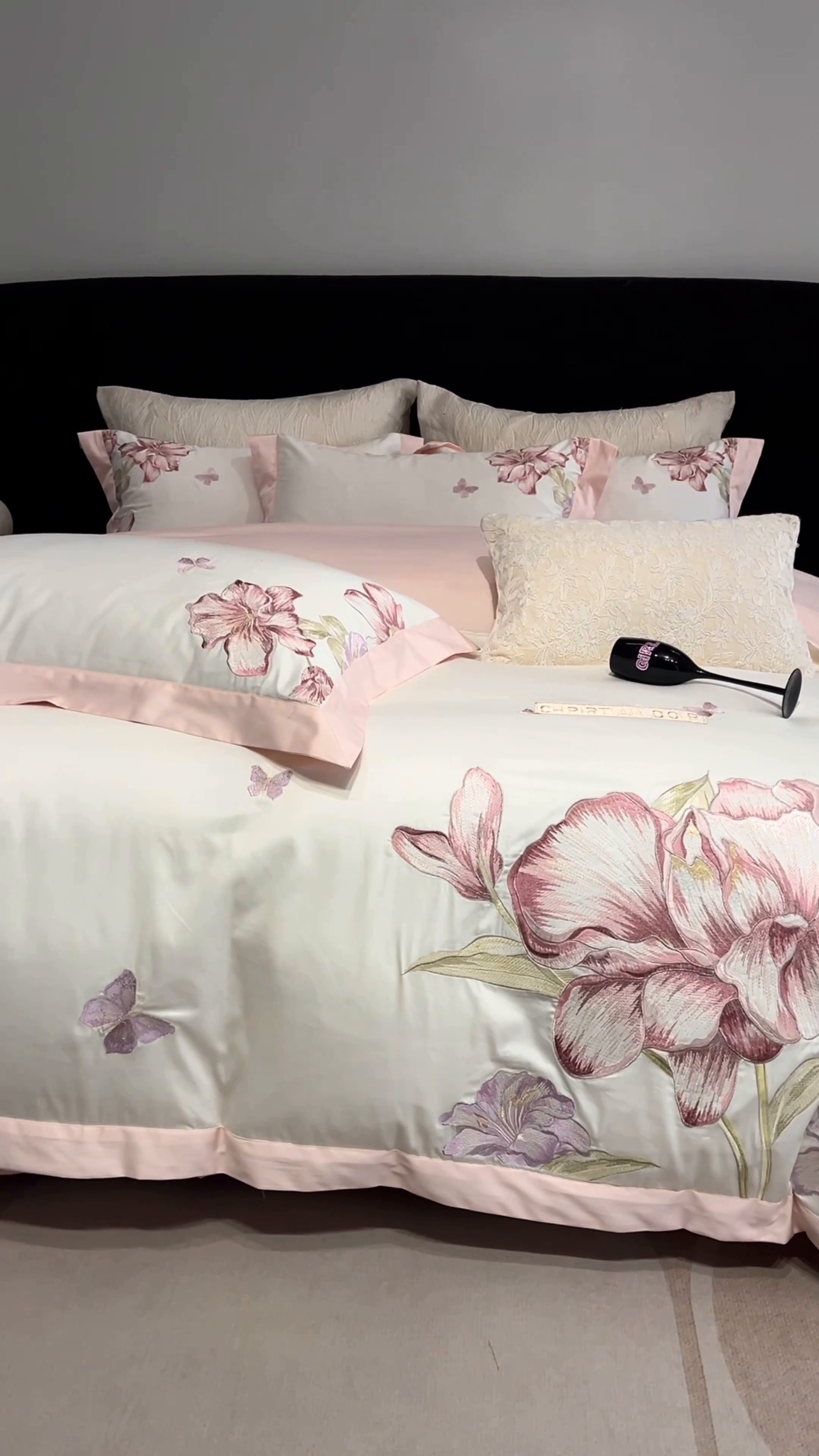 91家纺网 家纺一手货源 找家纺 2025新款全棉50s绣花刺绣款四件套 雯棠-粉