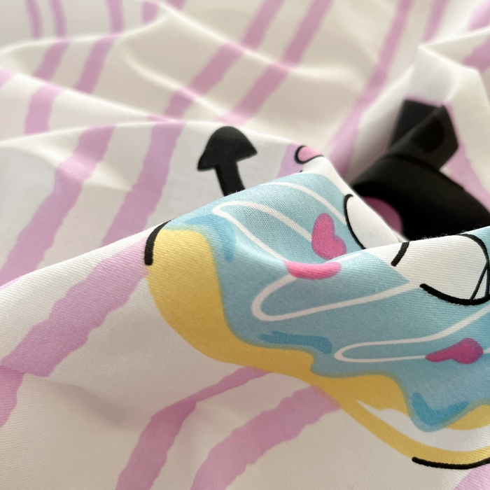 91家纺网 家纺一手货源 找家纺 博雅 2025新款三丽鸥卡通全棉印花小版四件套 紫色条纹库洛米