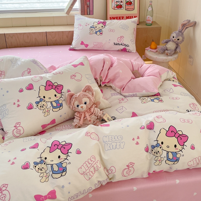 91家纺网 家纺一手货源 找家纺 博雅 2025新款三丽鸥卡通全棉印花小版四件套 苹果HELLO KITTY