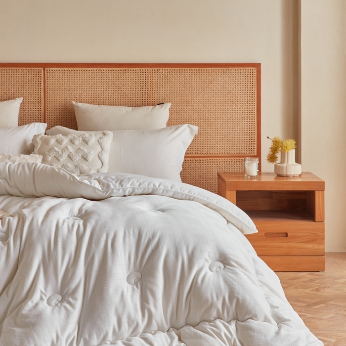 91家纺网 家纺一手货源 找家纺 易睡 2025新款提花大豆被 白色