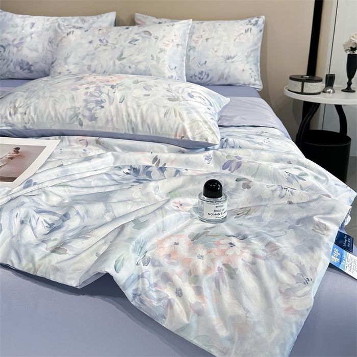 91家纺网 家纺一手货源 找家纺 笙意家纺  2025新款水洗真丝数码印花暗盒款夏被 玫丽盛宴