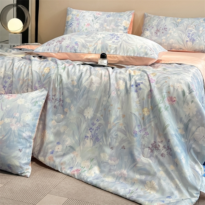 91家纺网 家纺一手货源 找家纺 笙意家纺  2025新款水洗真丝数码印花暗盒款夏被 兰娜