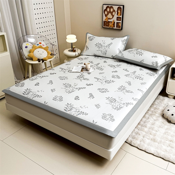 91家纺网 家纺一手货源 找家纺 雯豆2025夏季新品冰藤印花凉席三件套平铺绑带款冰丝凉席三件套 冰藤席-绑带款-赛里木花语