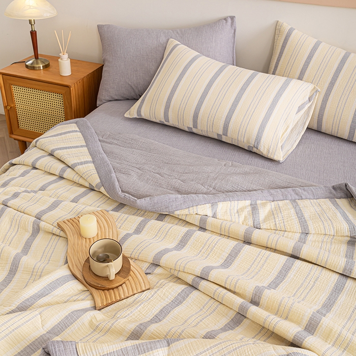 91家纺网 家纺一手货源 找家纺 吾诺 2025 全棉色织泡泡棉双层纱夏被大豆夏被全棉夏被四件套被子被芯 黄粉条