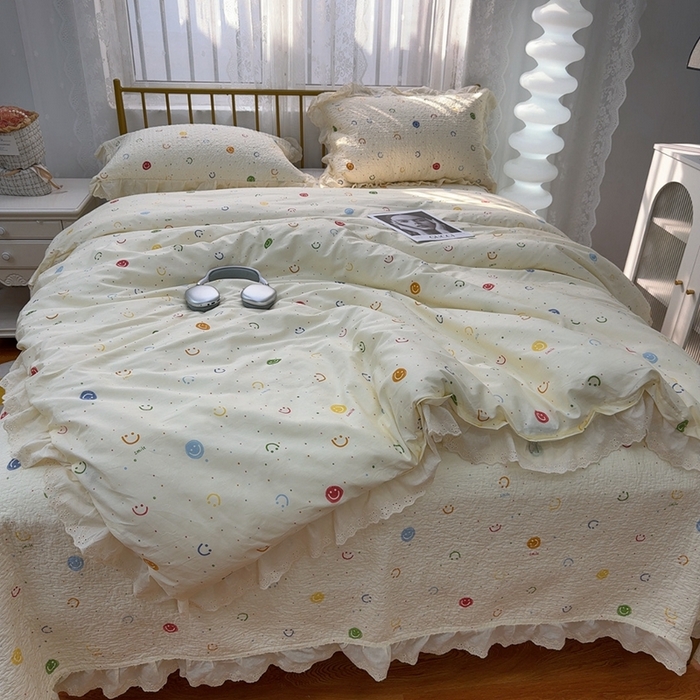 91家纺网 家纺一手货源 找家纺 暖居 2025春夏款高温砂洗棉花床盖三件套被套四件套同款纯棉夏被空调被四季爱心笑脸