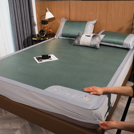 摩妮卡 2025新款刺绣双面冰藤席床笠款三件套 远黛绿