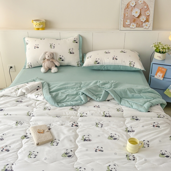 91家纺网 家纺一手货源 找家纺 梦舒羽2025新款小清新系列水洗棉夏被 熊有成竹