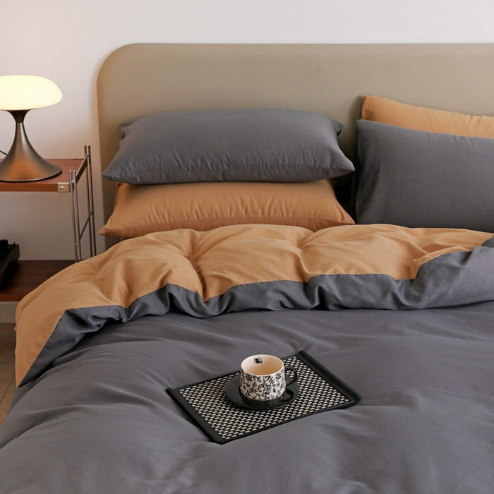 91家纺网 家纺一手货源 找家纺 2025年纯色双拼60支纯棉被套 深灰+卡其