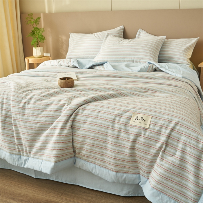 91家纺网 家纺一手货源 找家纺 金鹰 2025新款A类纯棉提花条纹水洗棉大豆全棉夏被空调被四件套 条纹-天蓝