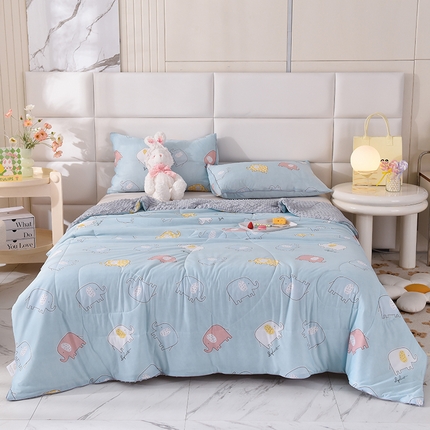 91家纺网 家纺一手货源 找家纺 经年 2025新款A类凉感丝豆豆夏被 小象蓝