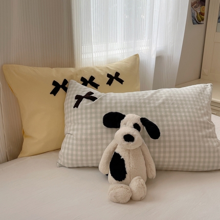 91家纺网 家纺一手货源 找家纺 （总）北欧良品 2025新款A类色织水洗棉毛巾绣蝴蝶结少女系列单枕套