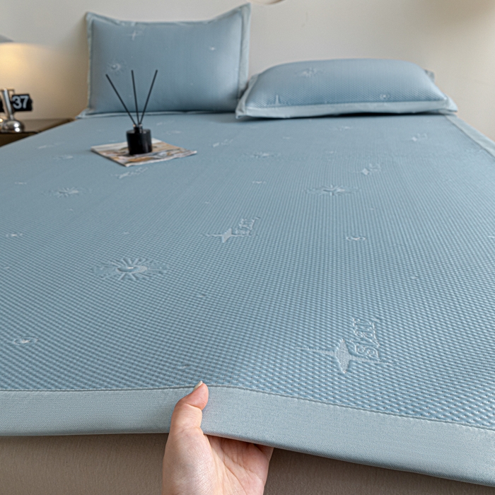 91家纺网 家纺一手货源 找家纺 阿亮家居 2025新款凉席凉豆豆软席床席款 爱丽丝-海盐蓝