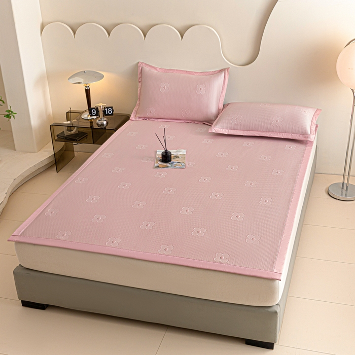 91家纺网 家纺一手货源 找家纺 阿亮家居 2025新款凉席凉豆豆软席床席款 四叶草-樱花粉